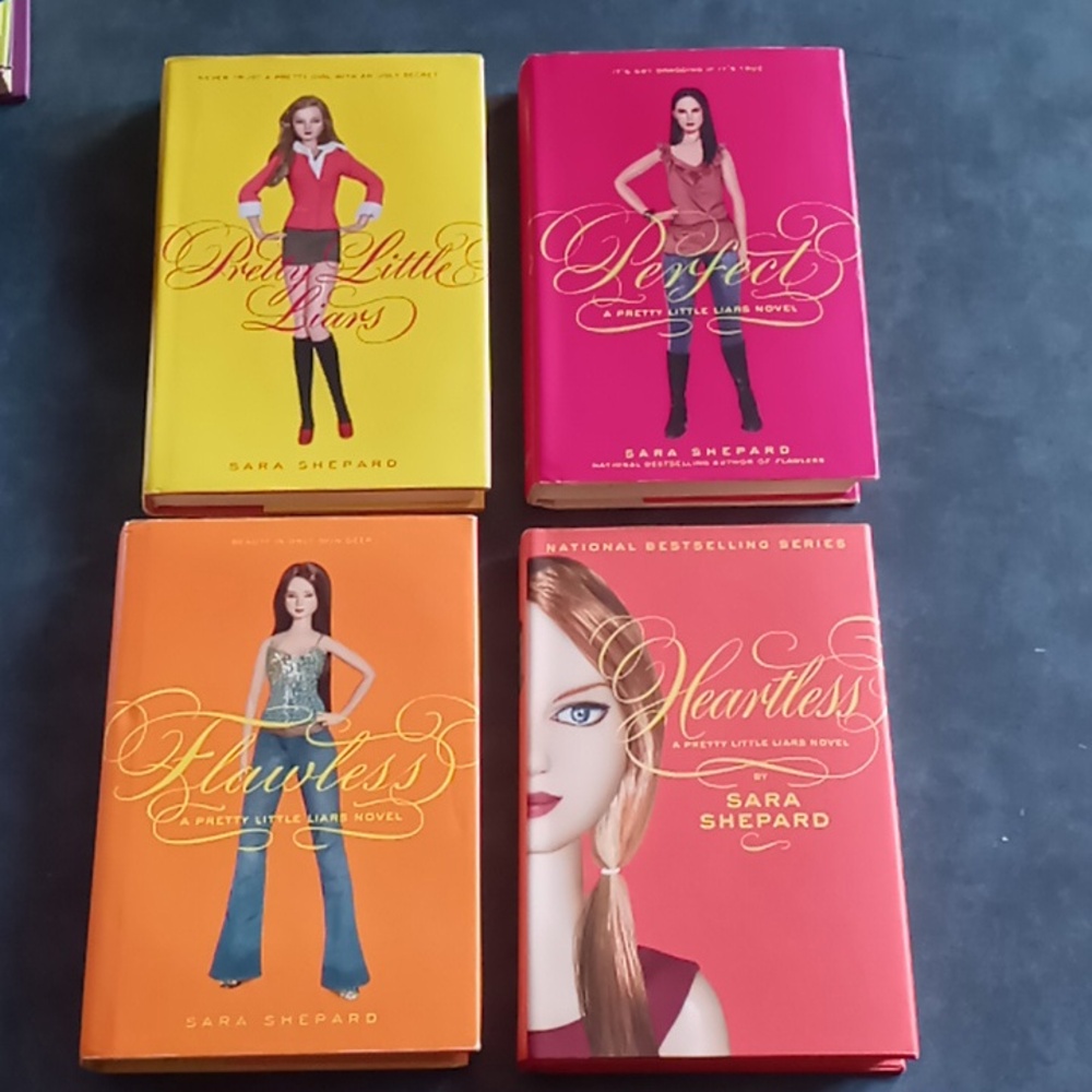 Pretty Little Liars Books